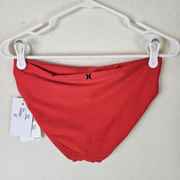 Hurley Red Bikini Bottom Women’s Small NWT Moderate Coverage Swim Surf Paddle - Picture 3 of 10